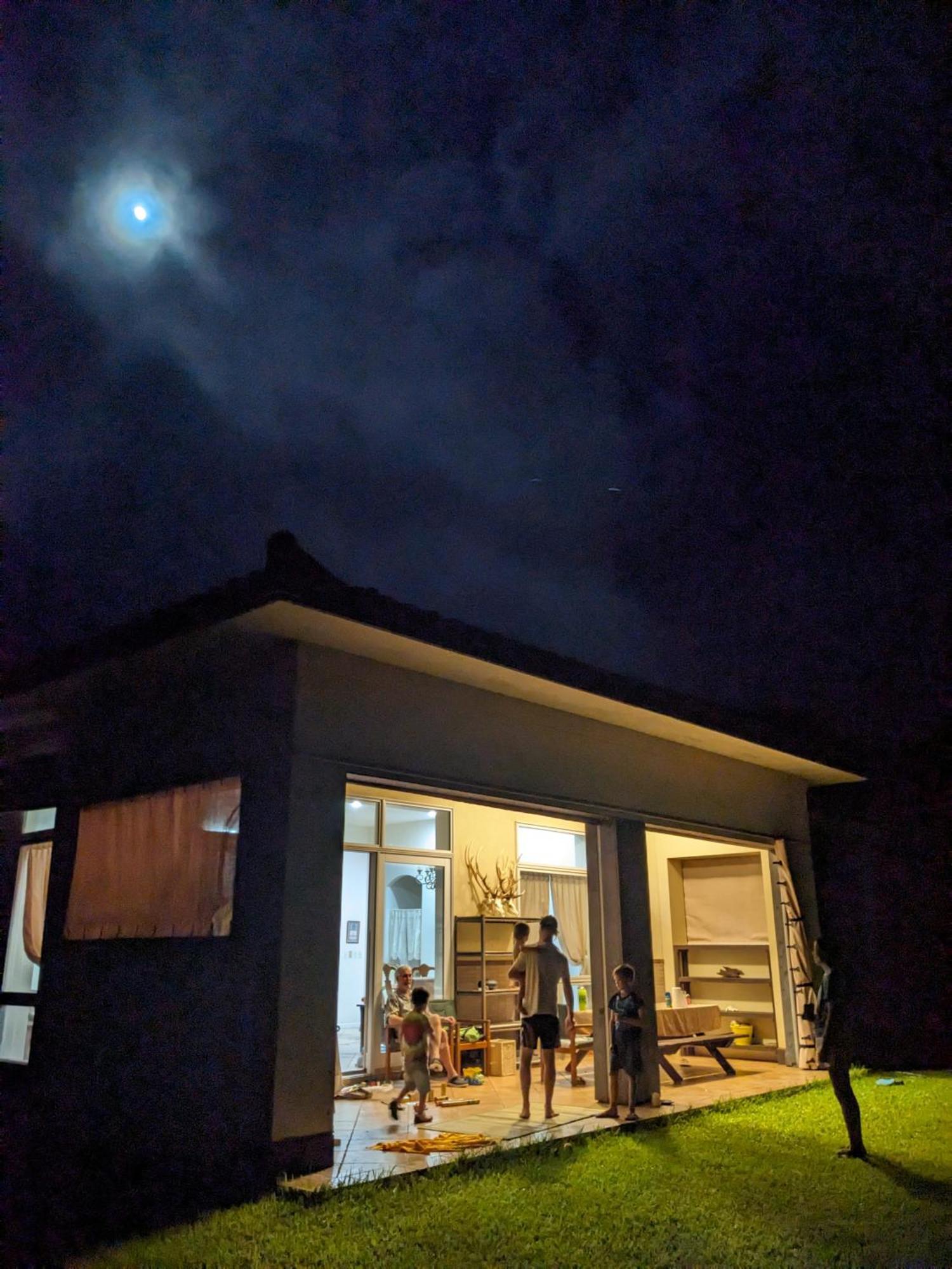 Tsundara Beach Retreat Ishigaki  Exterior photo